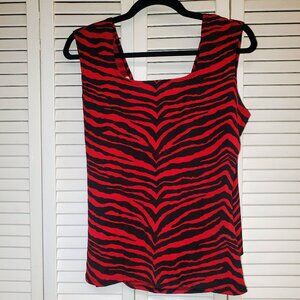 E K Design Tank Top with Crisscross Back